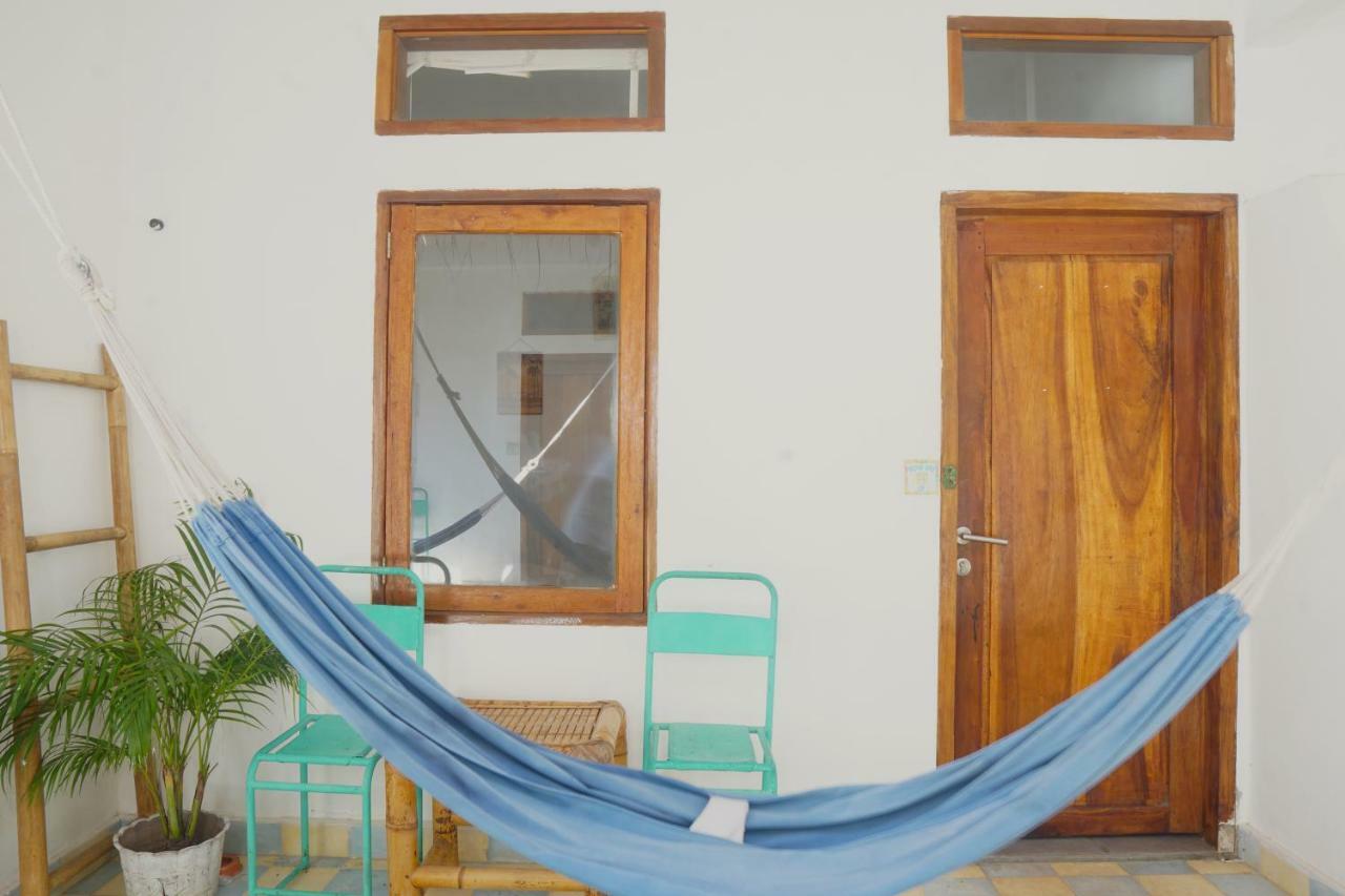 Hostel La Favela Gili Trawangan Exterior foto