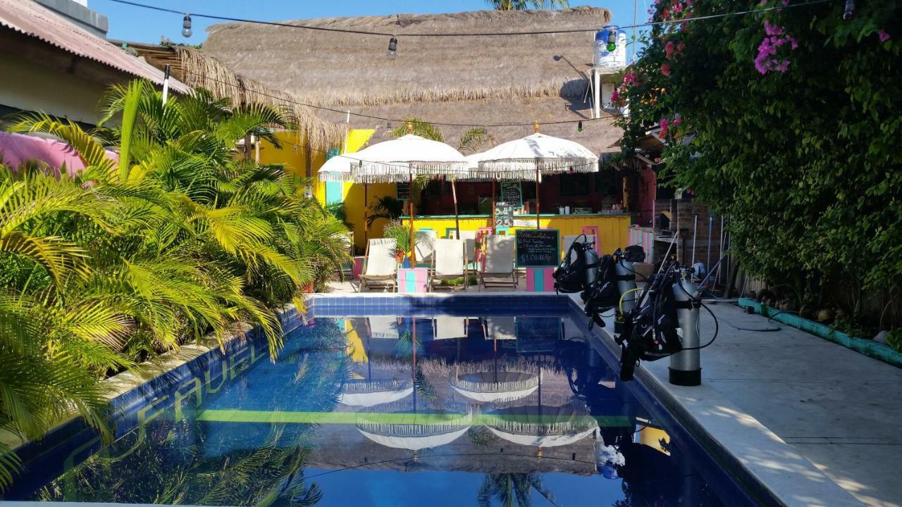 Hostel La Favela Gili Trawangan Exterior foto