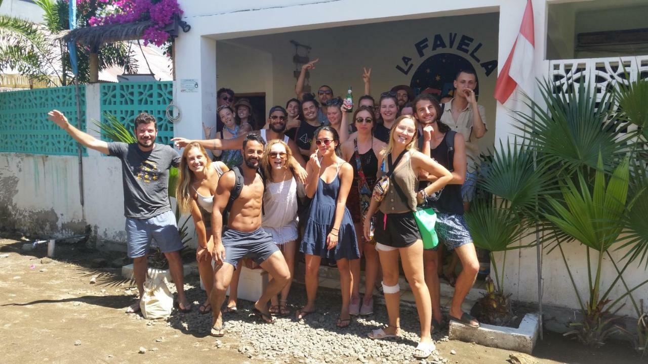Hostel La Favela Gili Trawangan Exterior foto